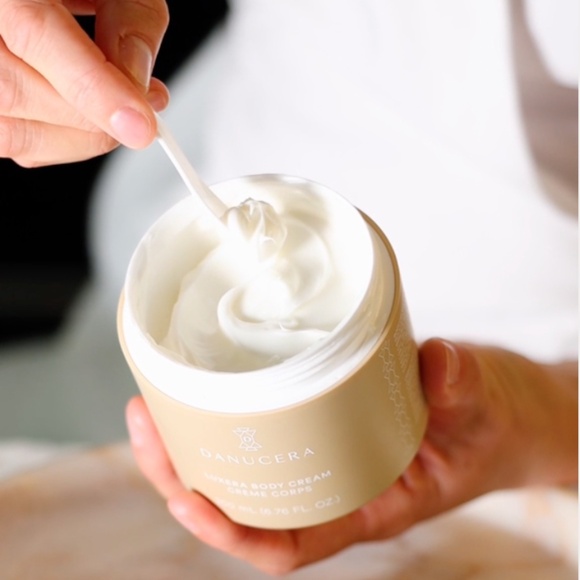 Danucera Luxera Body Cream - Picture 4 of 6